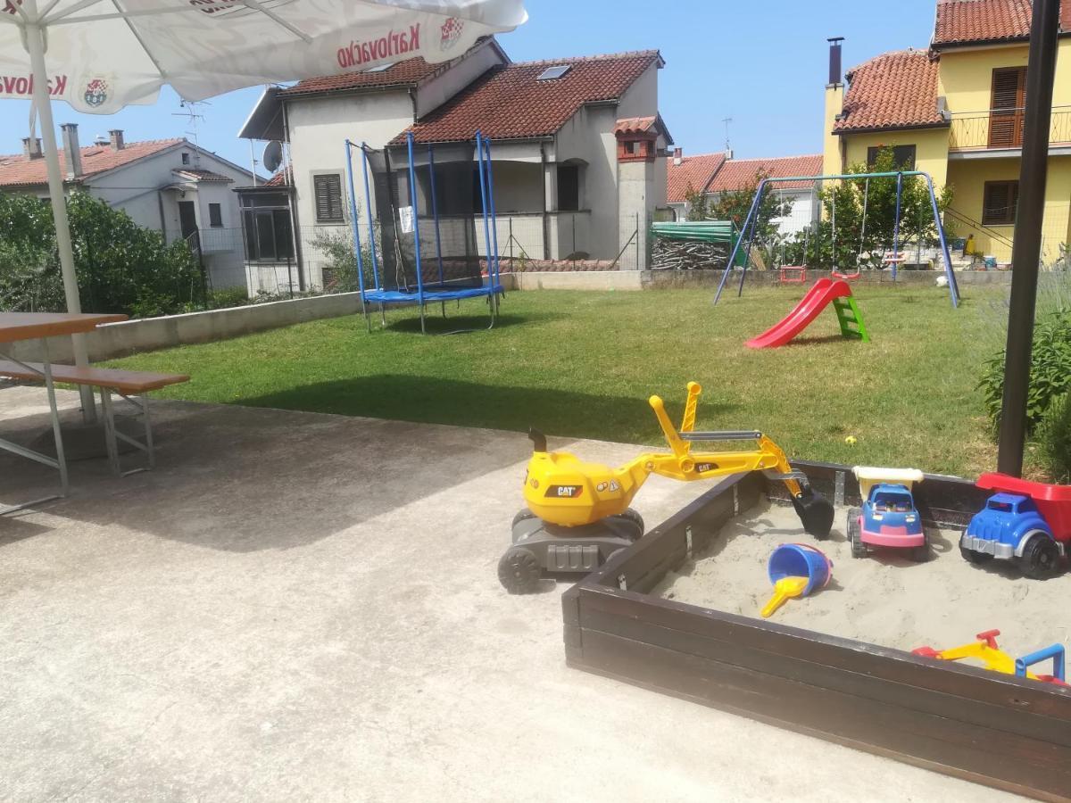 Valki Apartamento Poreč Exterior foto