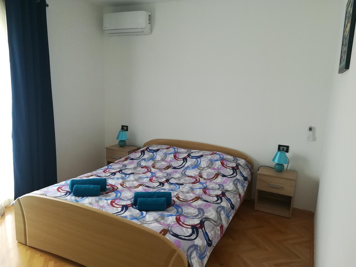 Valki Apartamento Poreč Exterior foto
